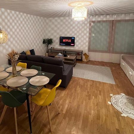 Paris-Montrouge Magnifique Appartement 3 Pieces De 75M2 Avec Parking - Tres Cosy Pour 1 - 8 Personnes Refait A Neuf -Entire Apartment Luxurious And Warm -Montrouge Paris 14Eme - Proche Aeroport Orly Parc Expositions Porte De Versailles Free Wifi Grat Exterior foto
